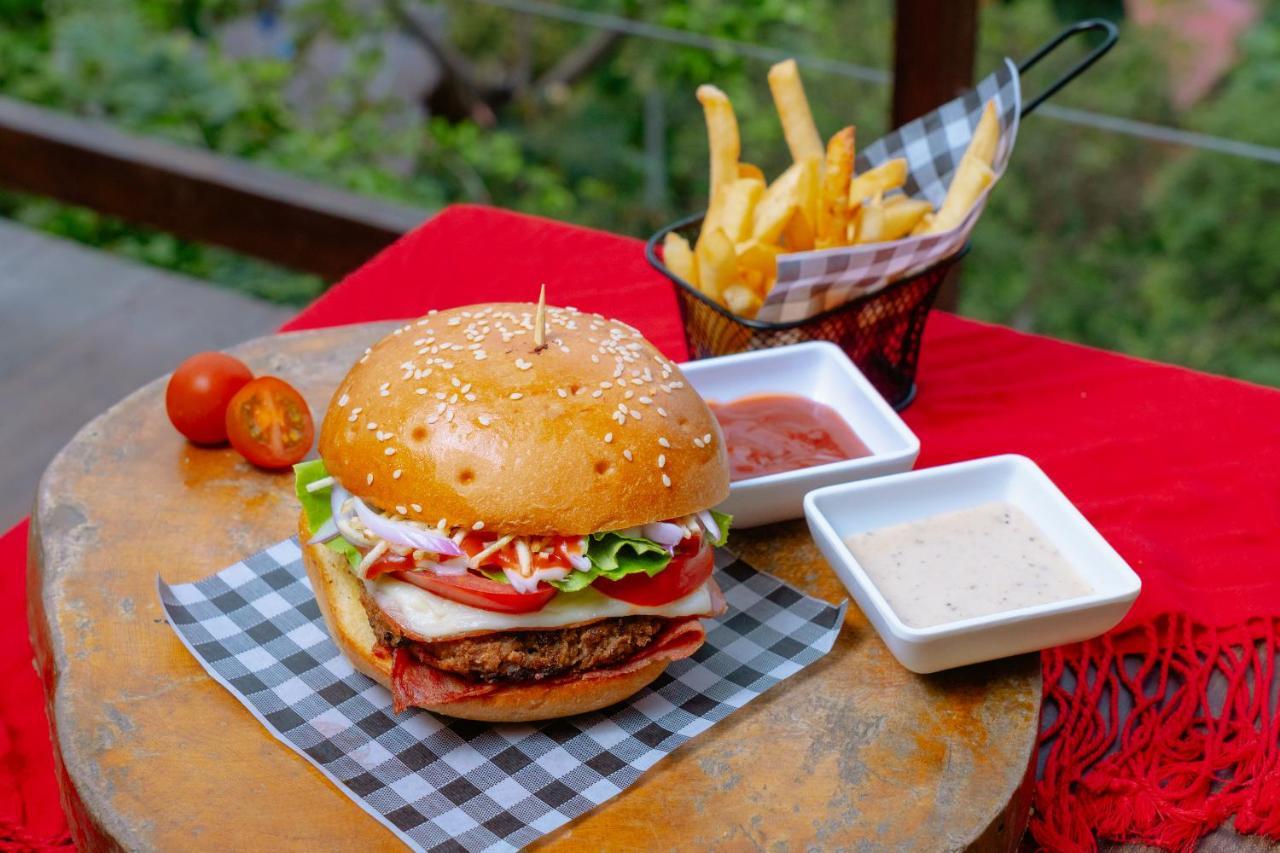 Niuwi Hostel 부리타카 외부 사진